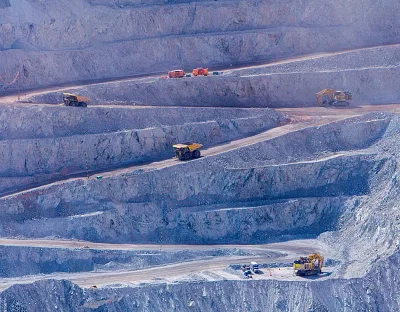 ReSource | accountability in the mineral industry - Markenbildung & Positionierung