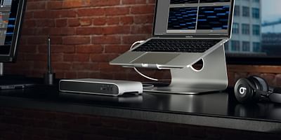 THUNDERBOLT™ DOCK | PRODUKT BRANDING - Webseitengestaltung