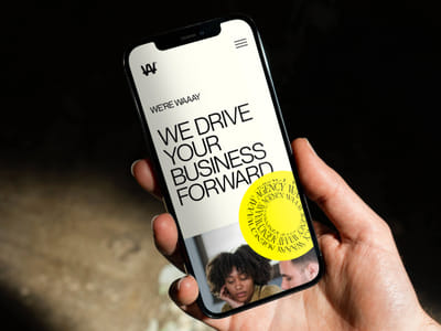 Naming e Identidad para Waaay - Branding y posicionamiento de marca