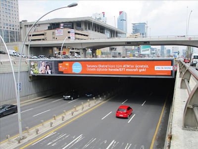 Overhead Bridge Billboards In Ankara, İstanbul - Reclame