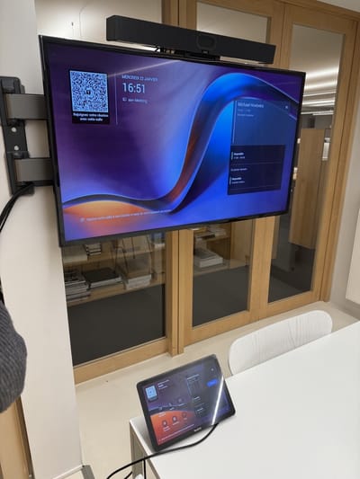 Salle de réunion Microsoft Teams Rooms - solutions-cloud
