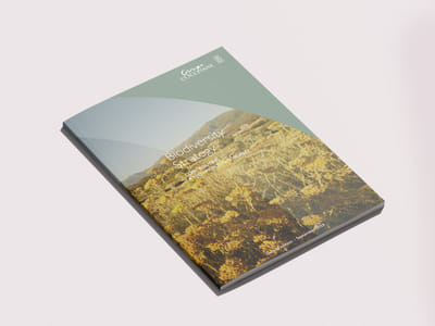 L'Occitane Biodiversity Strategy Brochure - Diseño Gráfico