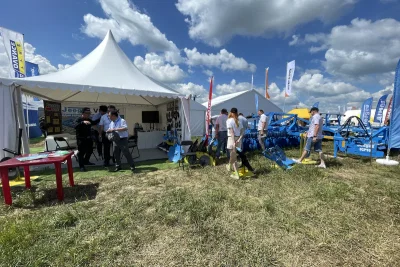 Launching a Chinese agricultural machinery brand in Russia (JEEGEE) - Image de marque & branding