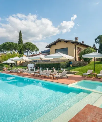 Borgo Divino: Global Digital Strategy & Website - Social Media