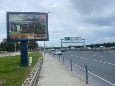 Foldy House Launch Campaign - Outdoor Advertising