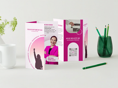 Sandra Guhlke Frauenpowertag Flyer - Design & graphisme