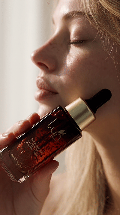 Film beauté — Sérum cosmétique · Projet conceptuel - Video Production