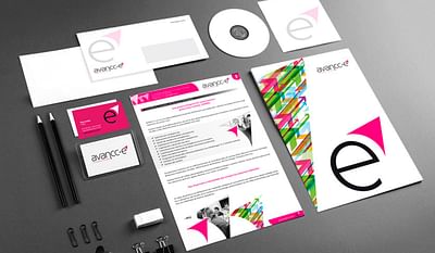 Diseño identidad y página web para consultoría - Publicidad