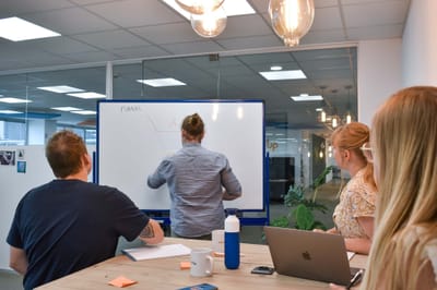 let's get your leadsUp -  Wrappah - Stratégie digitale