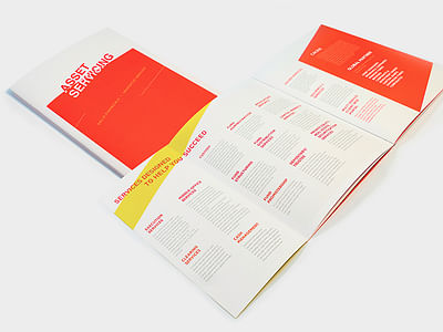 Caceis - Brochure corporate - Design & graphisme
