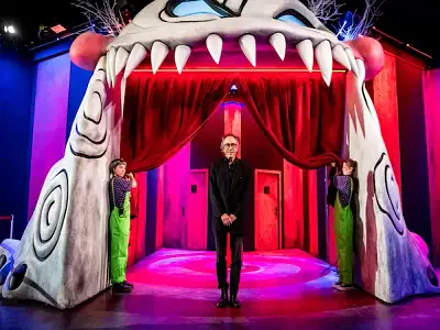 Tim Burton's Labyrinth - Influencer Marketing - Influencer Marketing