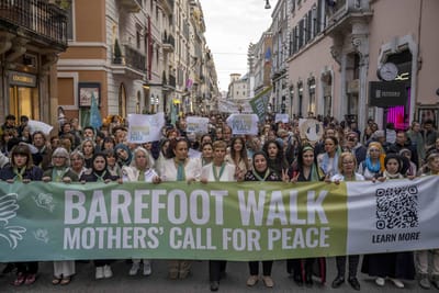 PR & EVENTI | Barefoot Walk: iniziativa benefica - Public Relations (PR)