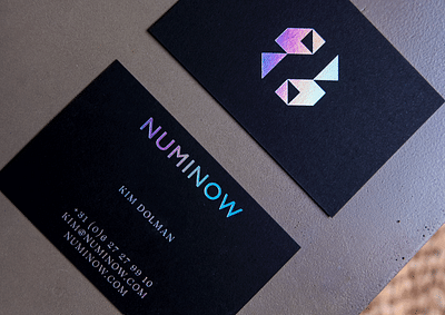 Brand, naam & website ontwerp voor NUMINOW - Branding & Positionering