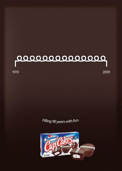 Filling 90 years with fun - Publicidad