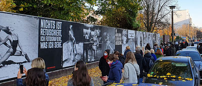 Helmut Newton Photography  - Outdoor Gallery 90m - Außenwerbung