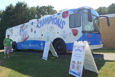 Champions Tour Bus - E-commerce