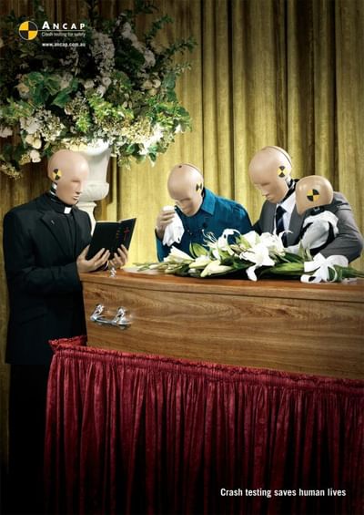 Funeral - Publicidad