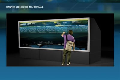 TOUCHWALL - Advertising