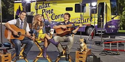 Cedar Pine & Corn - Publicidad