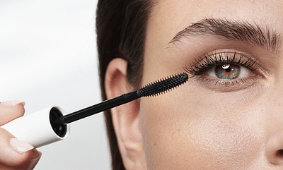 SHAMANIC ﻿POWDERY COLLECTION - Werbung