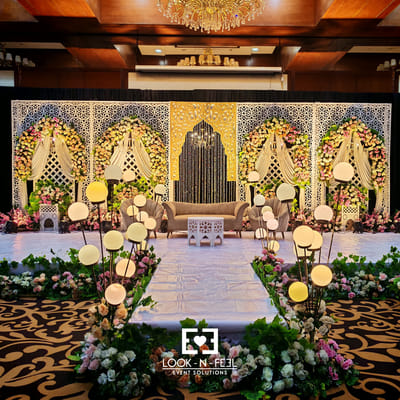 Bangladeshi Wedding Stage - Evénementiel