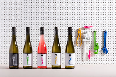 Grape Garage 32a – Branding, Packaging Design &... - Werbung