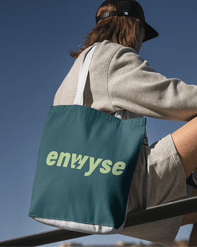Van NieuweStroom naar Enwyse: een merk dat energie geeft - Image de marque & branding