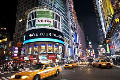 TIMES SQUARE ECO-BILLBOARD - Publicité