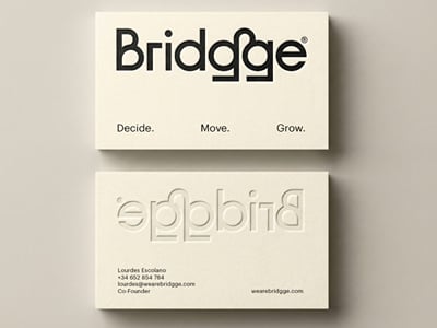 Bridgge — Identidad visual y web para una consultoría farmacéutica - Branding y posicionamiento de marca