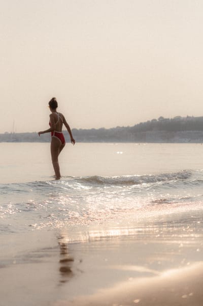 Community management et création de contenu : La plage dorée - Design & graphisme
