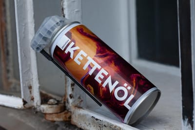 Kettenöl Greaze - Grafikdesign
