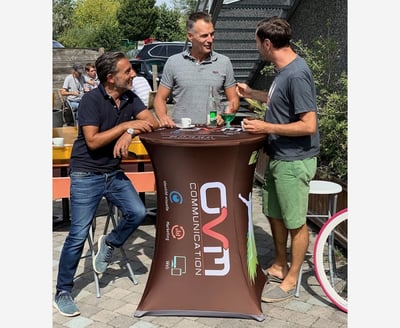 WAM : communication d'un club de sports de raquette à Lille - Diseño Gráfico
