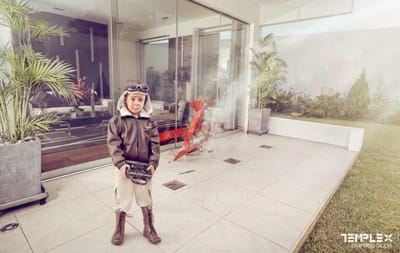 Plane - Advertising