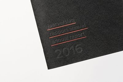 Magazine for music festival yearly - Image de marque & branding