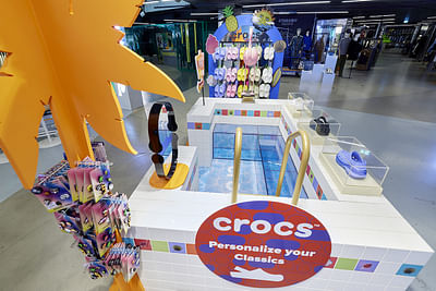 Ozalyd en mode « tête de mule » avec Crocs ! - Image de marque & branding