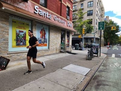 Whatnot: New York Comic Con street campaign - Advertising