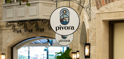 Pivora Restaurant - Branding y posicionamiento de marca