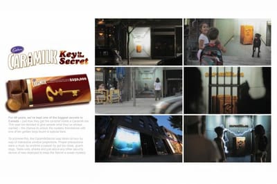 SECRET PROJECTIONS - Publicité