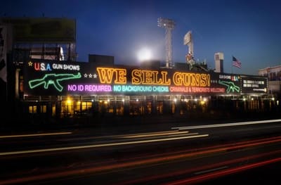 WE SELL GUNS - Advertising