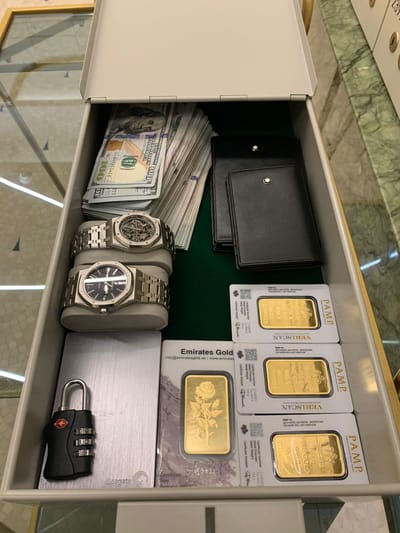 Vintage Vaults - E-commerce