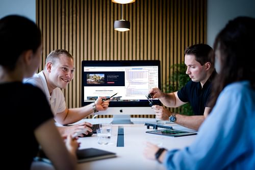 FIRSTBRANDING - Wachstumspartner für den Mittelstand cover