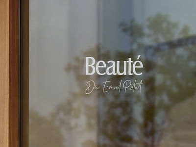 Beauté - Branding, Social Media Management & More - Pubblicità online