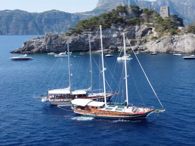 Plaghia Charter — Rebranding & marketing per il charter di lusso - Publicidad Online