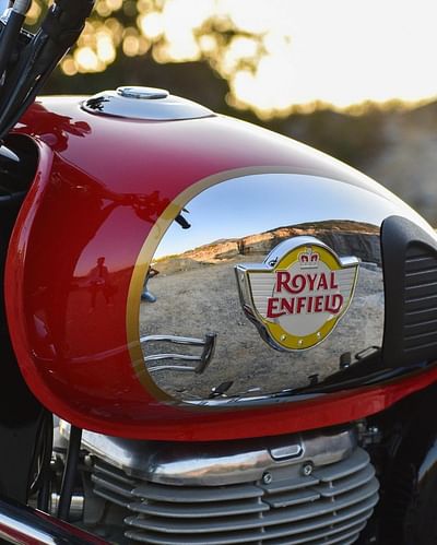 Royal Enfield (Alpha Automotive) - Publicité