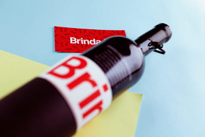 Un vino para brindar... ¡y mucho más! - Diseño Gráfico