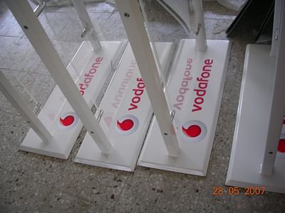Vodafone Freestanding signs - Werbung
