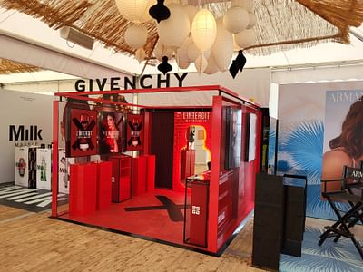 Givenchy Pop-Up Stand - Evénementiel