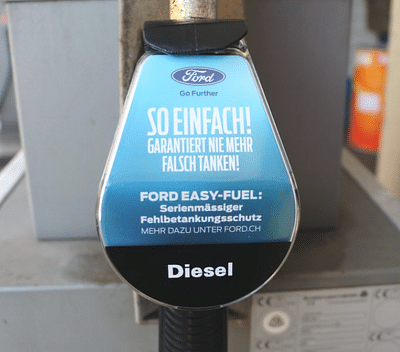 Advertising Ford Fillboards - Werbung