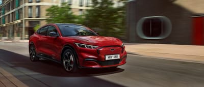 Ford Blubay spa - Social media