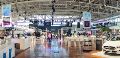 Mercedes-Benz Global Training Experience A-Klas... - Image de marque & branding